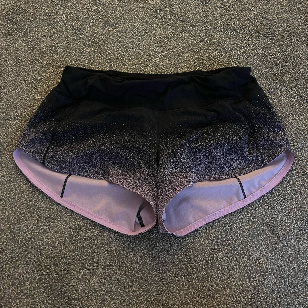 ❗️RARE❗️ size 6 Lululemon shorts